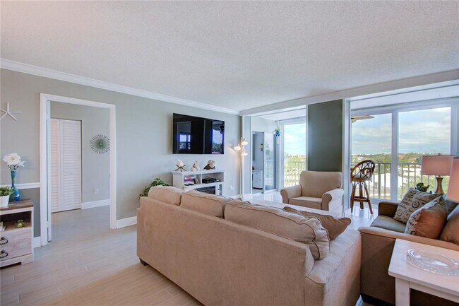 Building Photo - 10216 Regal Dr