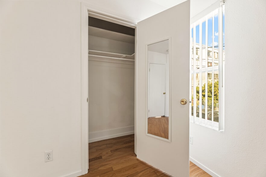 Back Bedroom closet - 3611 1/2 W 4th St