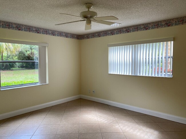 Building Photo - 55+ community 2 BED 2 BATH  in High Point of Fort Pierce