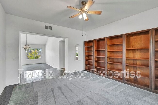 Building Photo - 12865 Palisades Ct