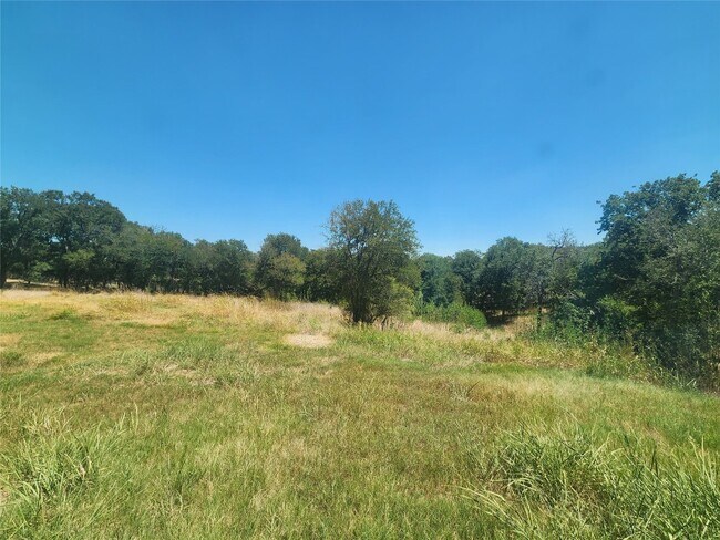 Building Photo - 8127 Burleson Manor Rd