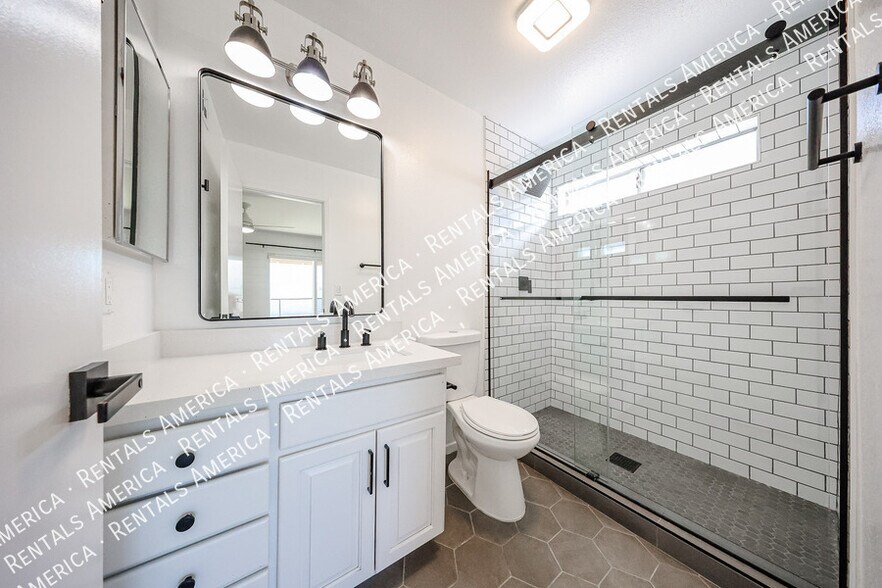 Building Photo - 2931 W Villa Maria Dr