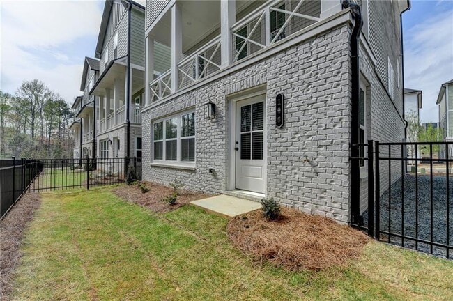 Building Photo - 106 Pinecone Pkwy