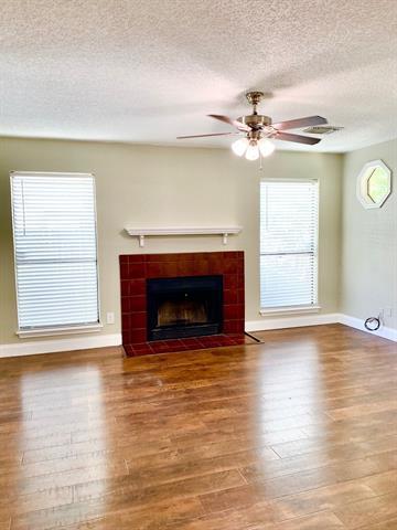 Building Photo - 2610 Isbella Dr