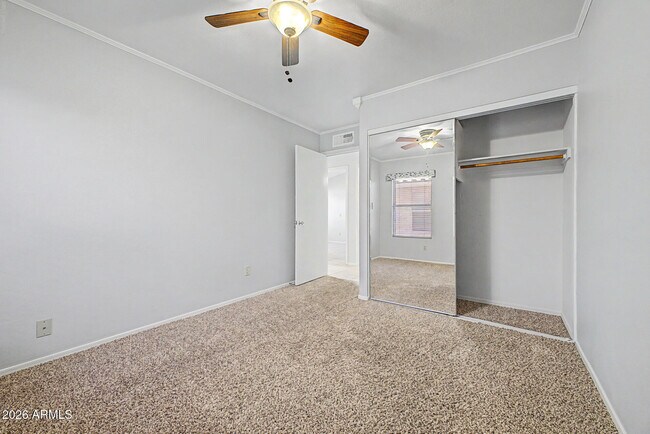 Building Photo - 1291 W Butler Dr