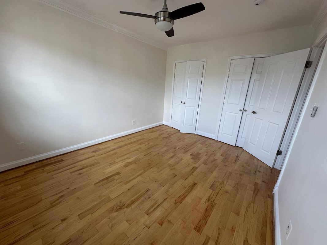 Building Photo - 2625 3rd St NE