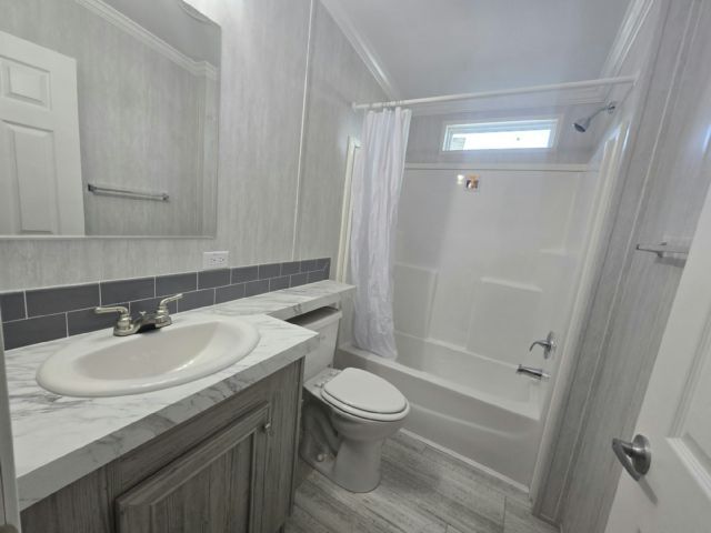 Building Photo - 7259 Greenbrier Village Rd