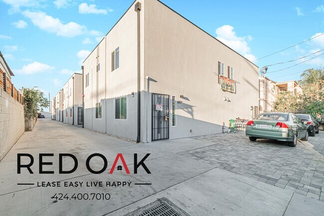 Building Photo - 651 W 92nd St