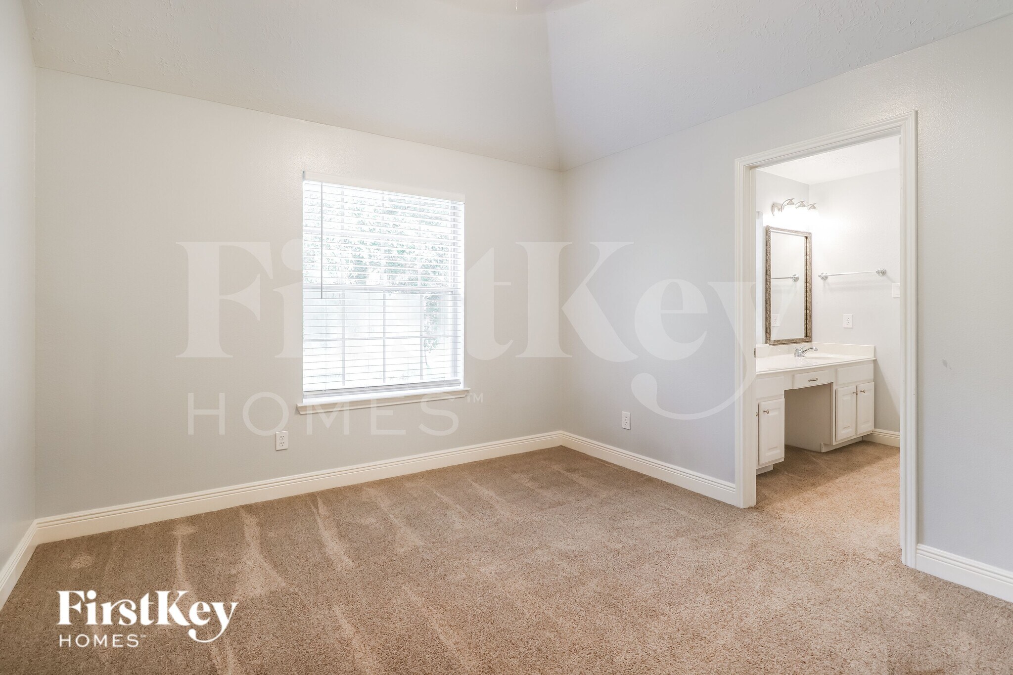Building Photo - 2407 Spanish Oak Hill Ct