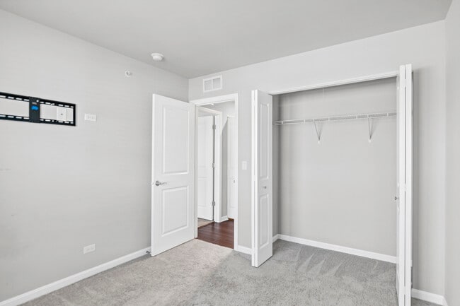 Building Photo - 478 Woodmoor Dr