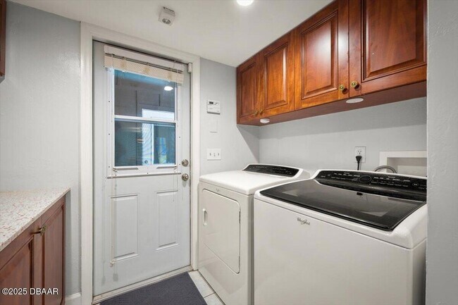 Building Photo - 6 Tomahawk Trail