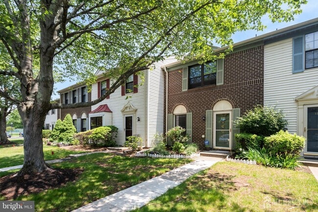 Building Photo - 101 Pear Tree Ln