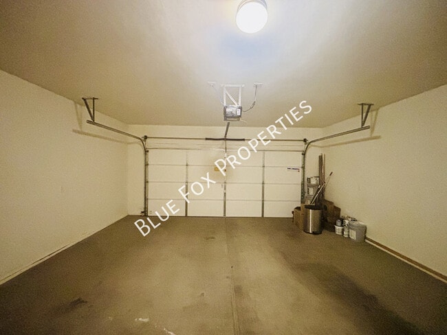 Building Photo - 10232 N Crooked Peak Trail