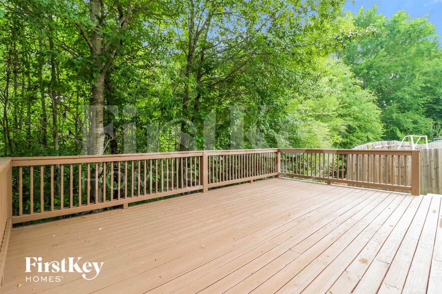 Building Photo - 639 Independence Ave