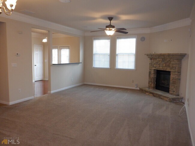 Building Photo - 514 Constellation Overlook SW