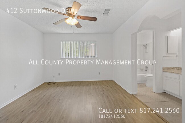 Building Photo - 412 Suttonwood Dr