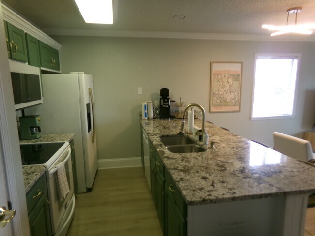 Building Photo - 4522 N Plantation Harbour Dr