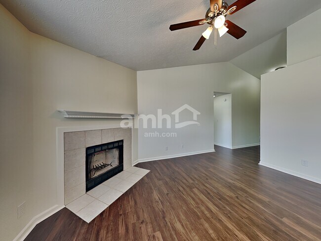 Building Photo - 5223 Waterton Lakes Dr