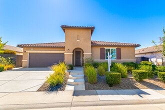 Building Photo - Charming Rental Home Next to Kavala Ranch ...