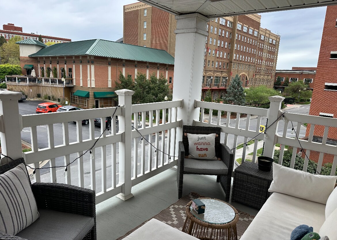 Building Photo - 2008 Millennium Pl