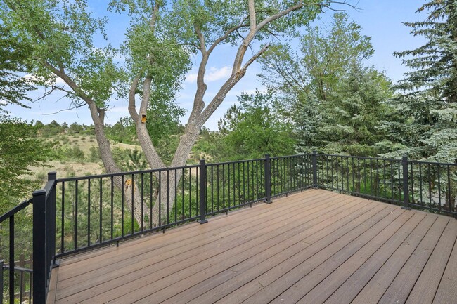 Building Photo - REMODELED ROCKRIMMON RETREAT | 4BD + OFFICE - Security Deposit Waiver Available