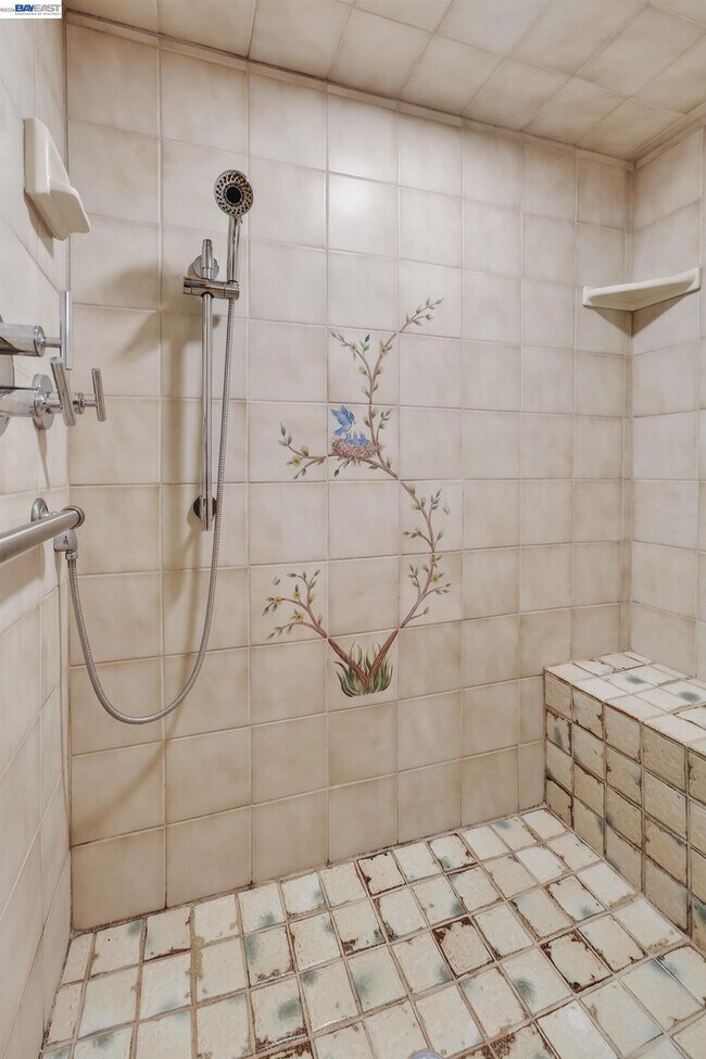 Building Photo - 1450 Kolln St