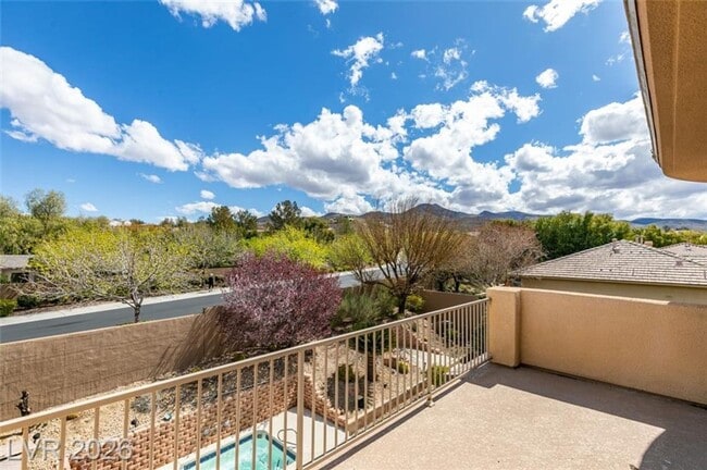 Building Photo - Elegant Anthem Country Club Residence with Spa, Balcony & 3-Car Garage