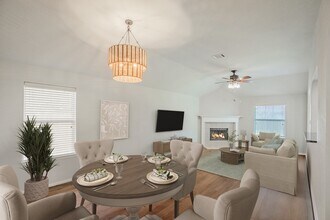 Building Photo - 21547 Sullivan Forest Dr