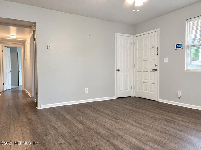 Building Photo - 6731 Mopsy Ln