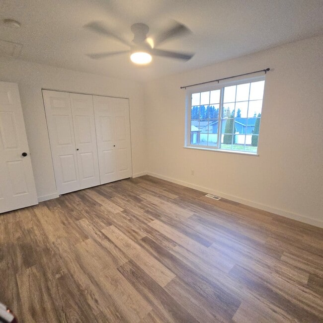 Building Photo - Remodeled 3 bedroom, 2 bathroom, 2 car garage + shop