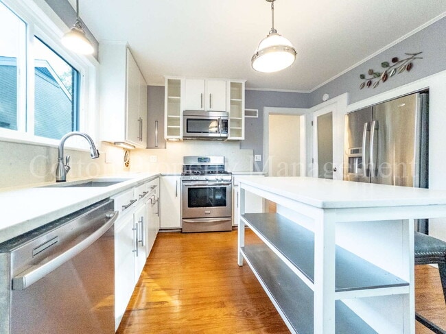 Building Photo - 309 N 23rd St