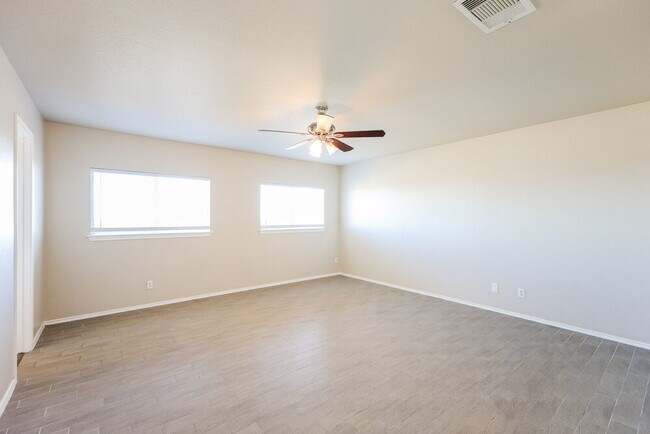 Building Photo - 6206 Kensinger Pass