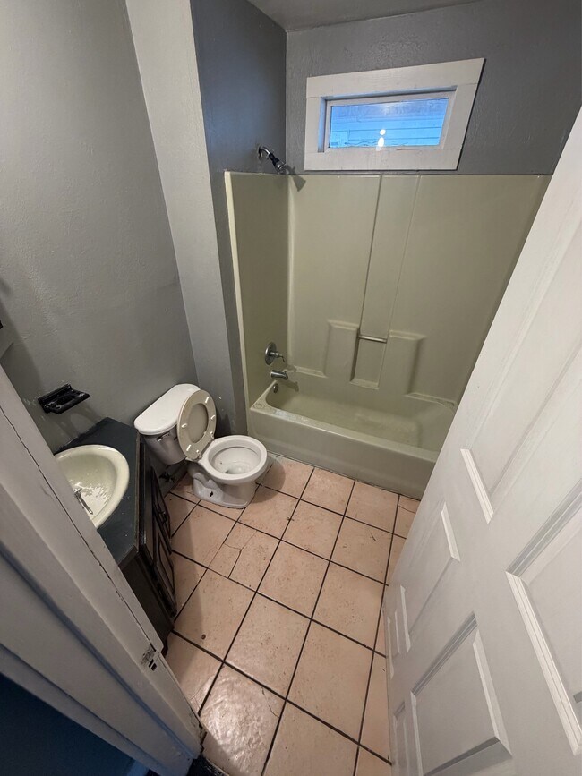 Building Photo - 4126 Lafayette St