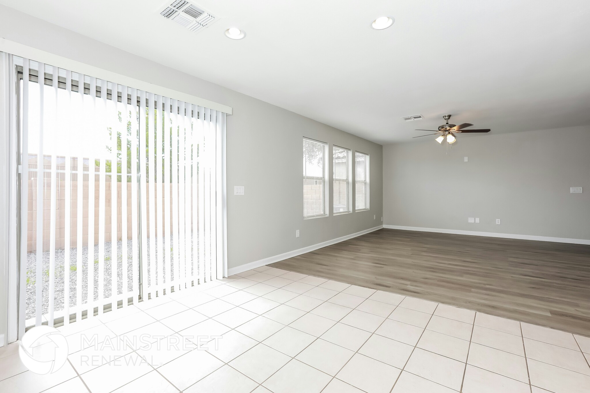 Building Photo - 1566 S Danielson Way