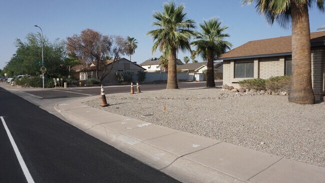Building Photo - 10851 N 65th Ave