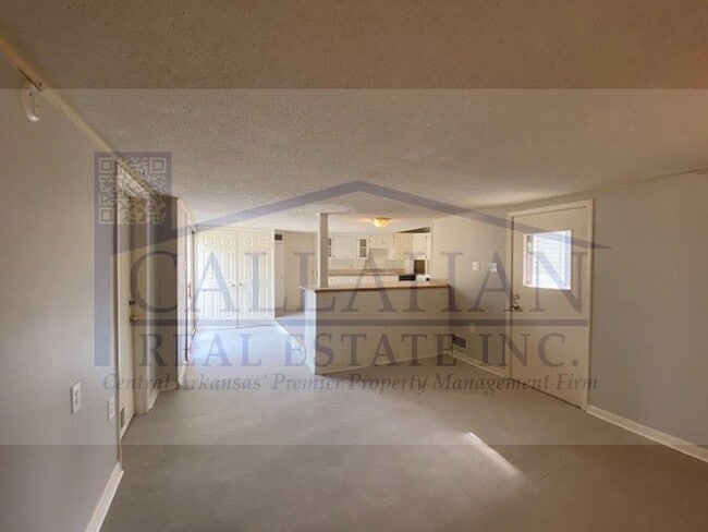 Building Photo - Park Hill Bungalow