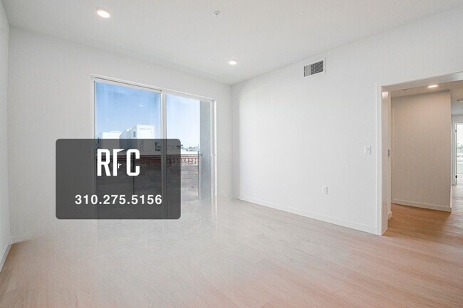 Building Photo - Welcome to the Gramercy