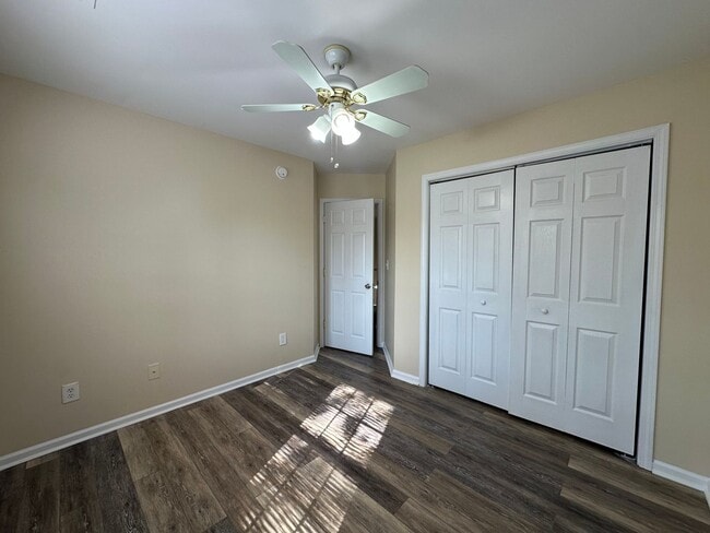 Building Photo - 204 Grandford Pl