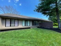 Building Photo - For Lease / Rent