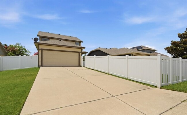 Building Photo - 1804 Colorado Bend Dr