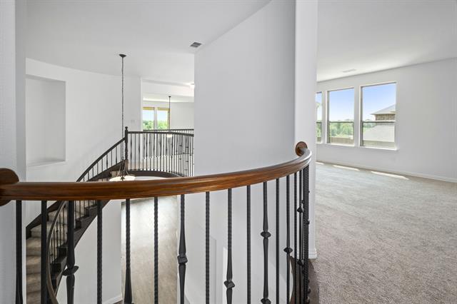 Building Photo - 1100 Grapevine Dr