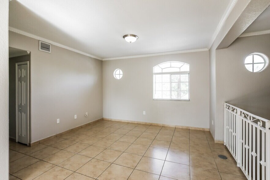 Building Photo - 7380 NW 174th Terrace