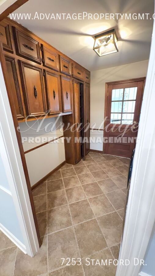 Building Photo - 7253 Stamford Dr