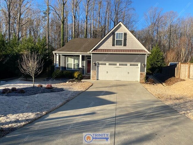 Building Photo - Bonus Room Above Garage! Ask about our Sec...