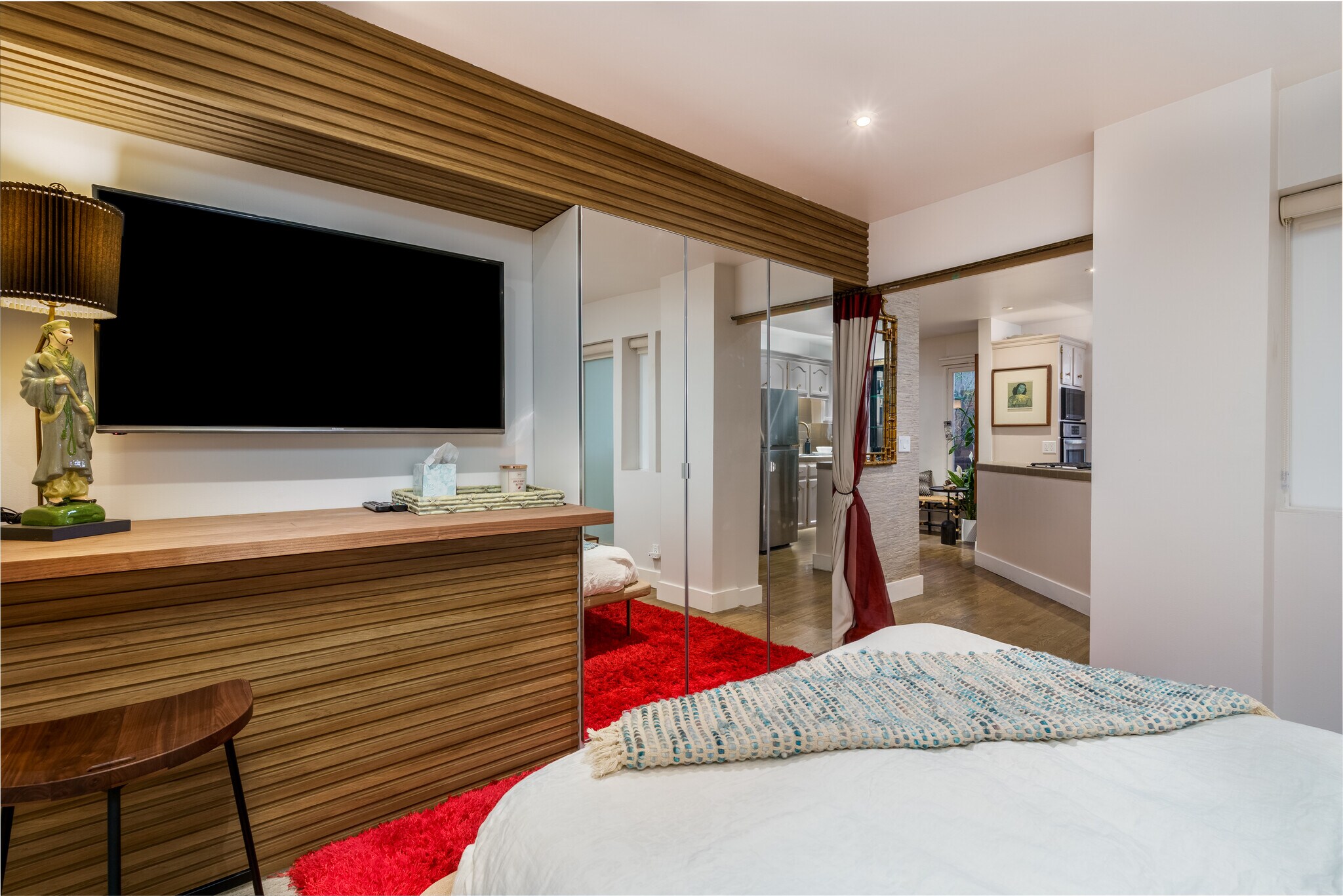 Building Photo - 2066 Glencoe Way