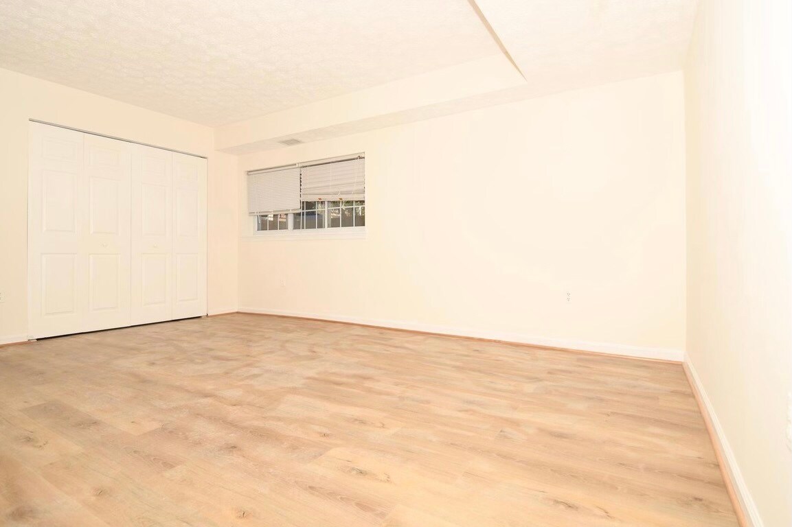 Building Photo - 13246 Bayberry Dr