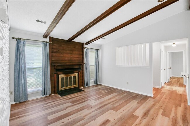 Building Photo - 1607 Burnley Dr