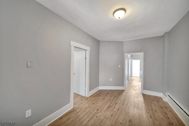 Building Photo - 30 Linden Ave