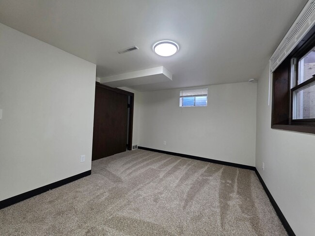 Building Photo - 1213-1215-1215 S Erie St