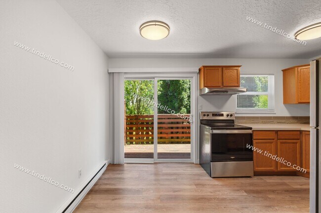 Building Photo - 8442 SE 23rd Ave